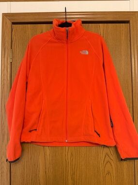 THE NORTH FACE fleece zip up size L